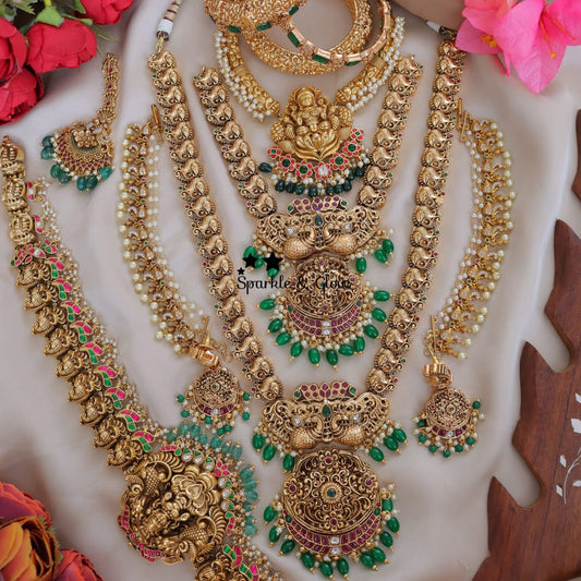 Sparkle and Look Necklace Combo Set